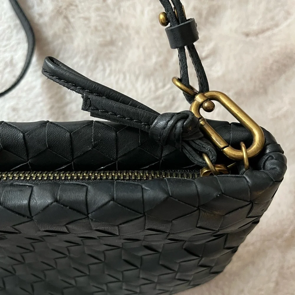 Madewell The Puff Crossbody Bag True Black Woven Leather - Picture 3 of 10